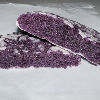 UBAE - Ube Crinkle Cookies - Desserts Near Me - Honolulu, Hawaii