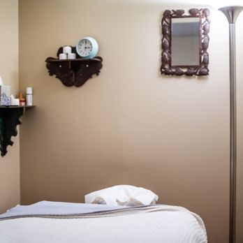 Caroline Cole Massage Therapy - Massage Therapy Near Me - Houston, Texas