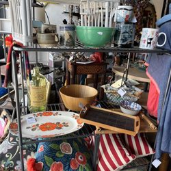Blondie's Resale