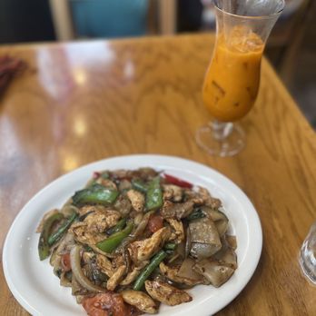 Thai And Time Again - Drunken Noodle Thai Ice Tea 24 OZ - Thai Near Me - Washington, DC, District of Columbia Thai And Time Again - Drunken Noodle Thai Ice Tea 24 OZ - Thai Near Me - Washington, DC, District of Columbia
