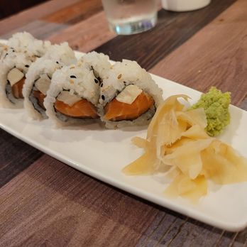 Akami Sushi Bar - Japanese bagel roll - Sushi Bars Near Me - Apex, North Carolina Akami Sushi Bar - Japanese bagel roll - Sushi Bars Near Me - Apex, North Carolina