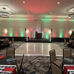 Setting up for the LCPOA holiday party providing music , emcee , and photobooth service at the newly remodeled Vally River Inn.