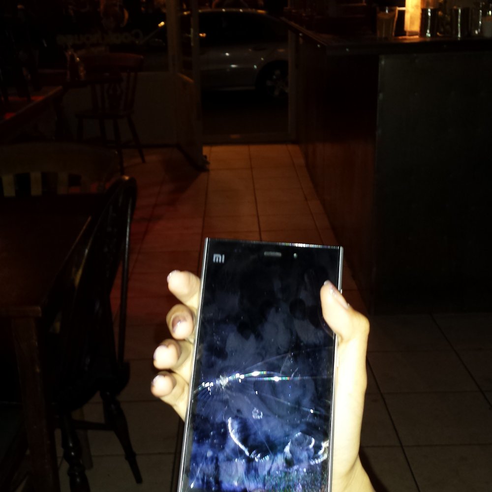 Cookhouse Joe - Went to Cookhouse Joe and met with a terrible experience. They spoilt my phone, took it to repair and never came back. - Chicken Wings Near Me - London, XGL