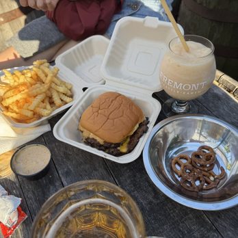 Smash That Burger - Oklahoma burger and fries - Burgers Near Me - Seattle, Washington