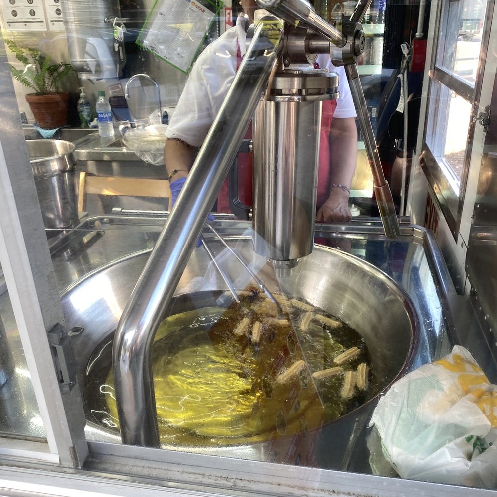 ChurroStar - New oil clean set up. Very clean. - Desserts Near Me - San Antonio, Texas