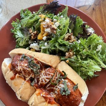Brick Pizza Co. - Pizza Near Me - Bristol, Rhode Island