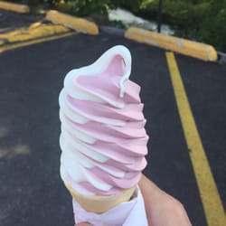 York Street Treat - Raspberry vanilla ice cream!!