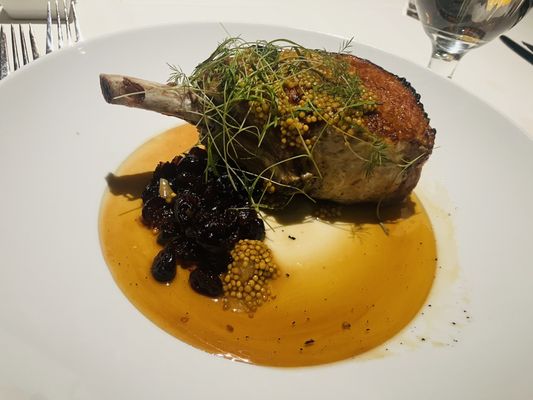 William B's Steakhouse by null