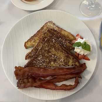 The Oaks Waterfront Hotel - French Toast - Hotels Near Me - Easton, Maryland