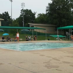SPORTIME Lake Isle - The baby kiddy pool. Zero entry and no deeper than 1 1/2 feet!! Perfect for toddlers and infants!