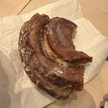Stan's Donuts & Coffee - Delicious - Donuts Near Me - Chicago, Illinois