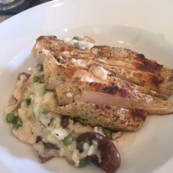 The Loretto Bistro - Wild mushroom risotto with chicken - Coffee & Tea Near Me - Mission, Texas