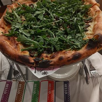 Pitfire Pizza - mushroom pizza with arugula - Pizza Near Me - Los Angeles, California