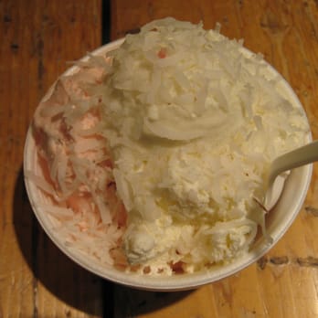 La Flor de Michoacan - Piñon and elote flavors with some coconut. Excellent sitting outside on a warm night enjoying their homemade ice cream! - Desserts Near Me - Las Vegas, Nevada La Flor de Michoacan - Piñon and elote flavors with some coconut. Excellent sitting outside on a warm night enjoying their homemade ice cream! - Desserts Near Me - Las Vegas, Nevada
