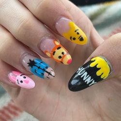 Clever Nails Salon - Right hand design