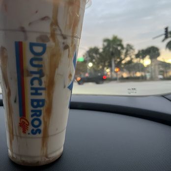 Dutch Bros Coffee - Golden Eagle Chai - Juice Bars & Smoothies Near Me - Fort Myers, Florida