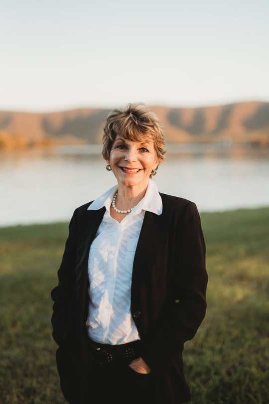 PENNY HODGESRE/MAX LAKEFRONT REALTY Updated June 2024 Contact