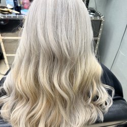 Salon 206 - Hair-dye and treatment.