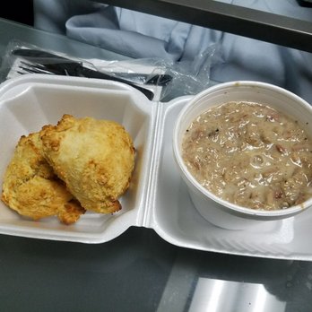 Bob’s Backyard Barbeque - Special of the day, Biscuits and gravy! - Barbeque Near Me - Lancaster, Ohio