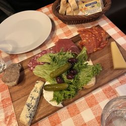 La Pétanque - Charcuterie board