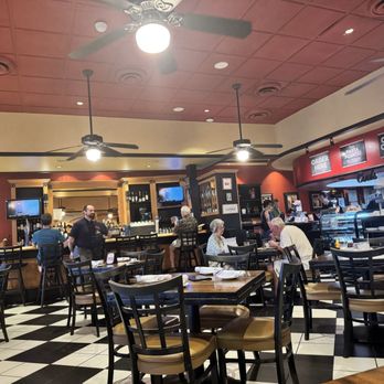 Maria's Italian Kitchen - Pasadena - Italian Near Me - Pasadena, California