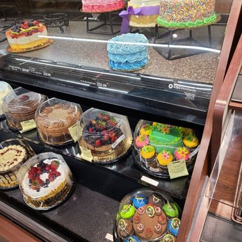 Vons - More cake to choose from - Grocery Near Me - Northridge, California Vons - More cake to choose from - Grocery Near Me - Northridge, California
