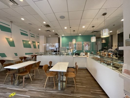 Tout de Sweet Pastry Shop by null