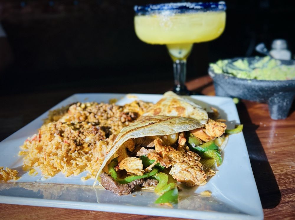 Las Trojas Cantina — Mexican restaurant in McMinnville