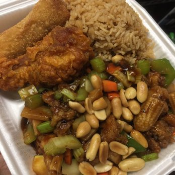 China Wok - General tso chicken lunch.... not seen is the soup - Chinese Near Me - Frisco, Texas China Wok - General tso chicken lunch.... not seen is the soup - Chinese Near Me - Frisco, Texas
