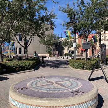 The Strand Historic District - Cute park along The Strand - Local Flavor Near Me - Galveston, Texas