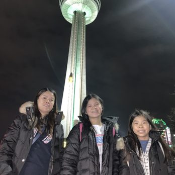 Skylon Tower - Canadian (New) Near Me - Niagara Falls, Ontario