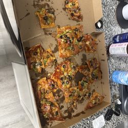 Imo's Pizza - Pizza was thrown too