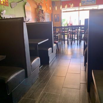 Tiki Grill - Seating - Comfort Food Near Me - Flagstaff, Arizona