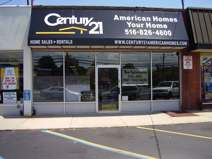 CENTURY 21 AMERICAN HOMES Updated August 2024 1897 Wantagh Ave