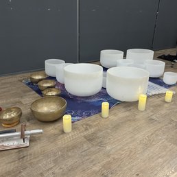 Singing and crystal bowls Singing and crystal bowls
