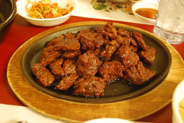 Tong Tong by null