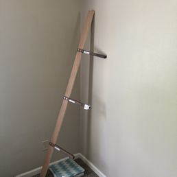 Middle support beam they left leaning against the wall of the bedroom Middle support beam they left leaning against the wall of the bedroom