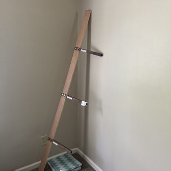 Hornet Moving - Middle support beam they left leaning against the wall of the bedroom - Movers Near Me - Charlotte, North Carolina Hornet Moving - Middle support beam they left leaning against the wall of the bedroom - Movers Near Me - Charlotte, North Carolina