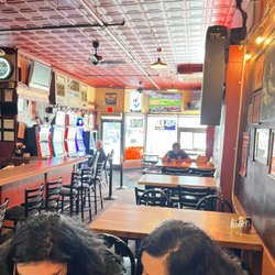 Hoop's Pizza & Pub