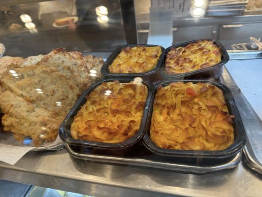 Ben's Kosher Delicatessen Restaurant and Caterer by null