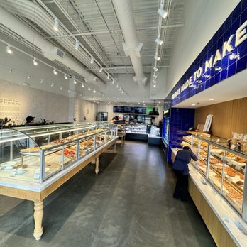 Paris Baguette - Bakeries Near Me - Manassas, Virginia