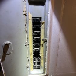 20/20 Home Inspections - Old obsolete Pushmatic Electrical Panel