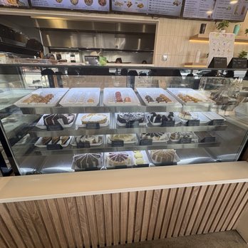 Banh Me & U - Dessert case - Bakeries Near Me - Albuquerque, New Mexico