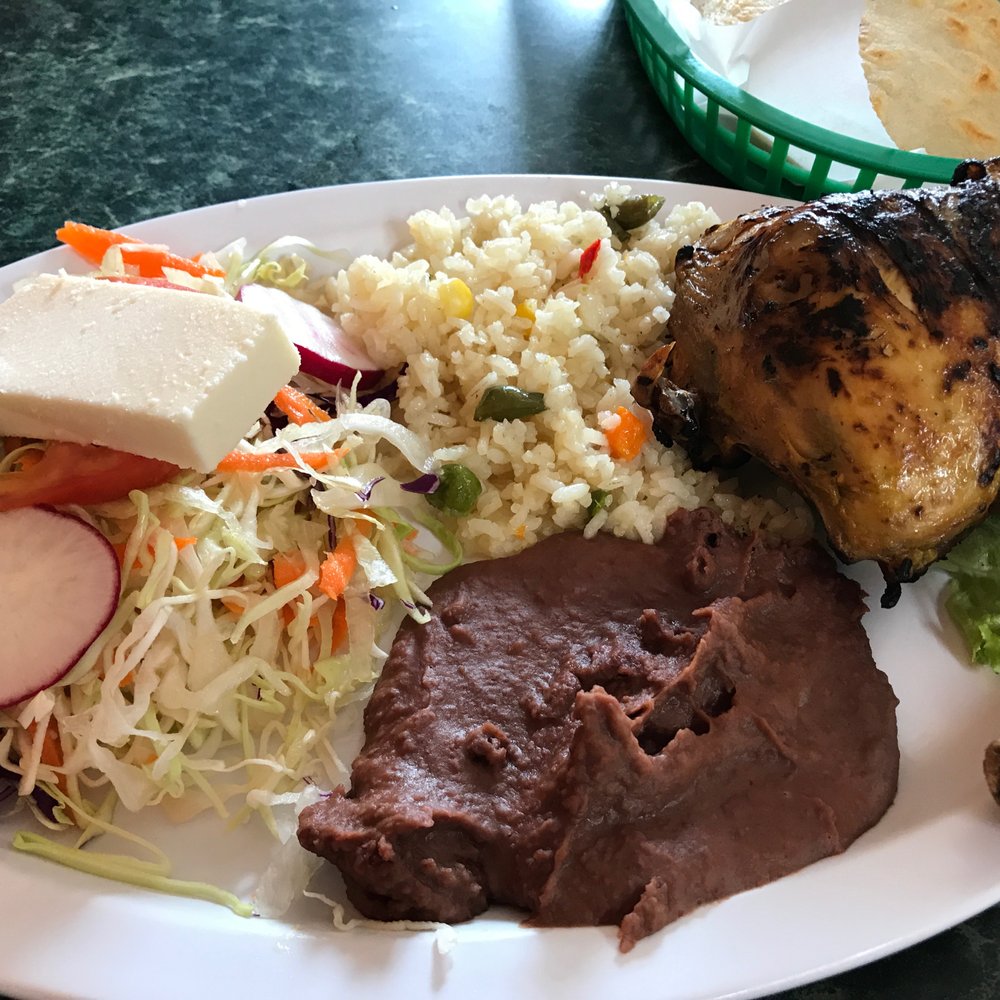 Pupuseria Cuzcatlan - pollo asado - Salvadoran Near Me - Pacoima, California Pupuseria Cuzcatlan - pollo asado - Salvadoran Near Me - Pacoima, California