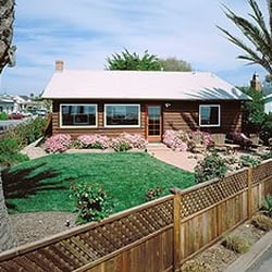 Beach Bungalow Vacation Rentals - One of our rentals, oceanfront beach bungalow cabin