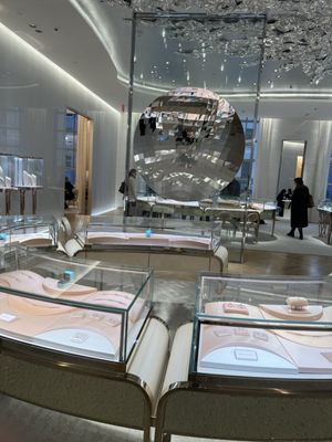 Tiffany & Co. - The Landmark by null