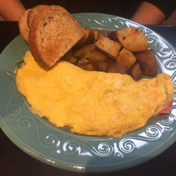 Tommy's Cafe - Salmon, capers and spinach omelette. - Breakfast & Brunch Near Me - North Vancouver, British Columbia Tommy's Cafe - Salmon, capers and spinach omelette. - Breakfast & Brunch Near Me - North Vancouver, British Columbia