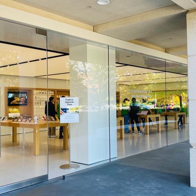 Apple Apple Park Visitor Center by null