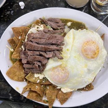 Tata's Cafe - chilaquiles verde w/steak - Breakfast & Brunch Near Me - Hawthorne, California Tata's Cafe - chilaquiles verde w/steak - Breakfast & Brunch Near Me - Hawthorne, California