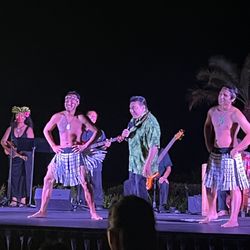 Grand Hyatt Kauai Luau - Great mix of comedy and entertainment!